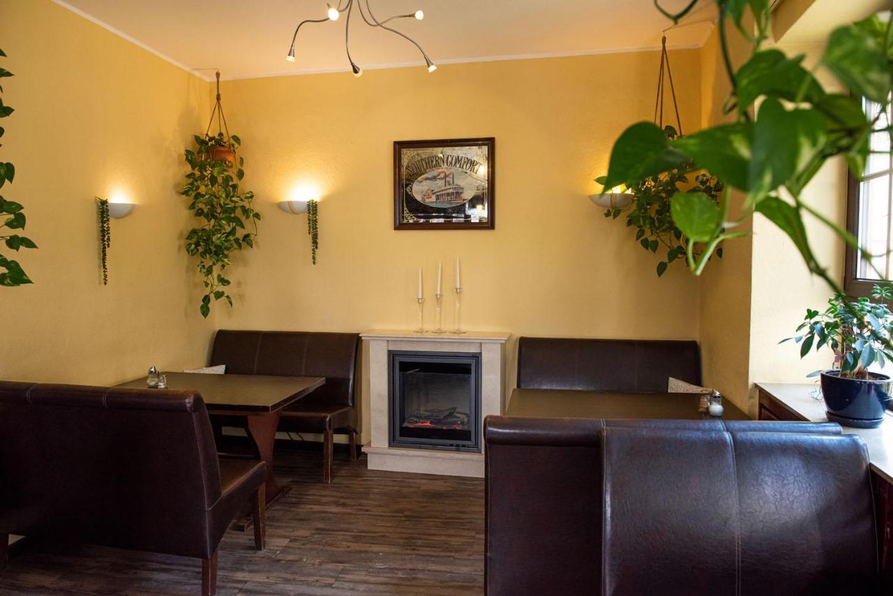 Neubert'S Gasthaus Am Rhein Lahnstein Buitenkant foto