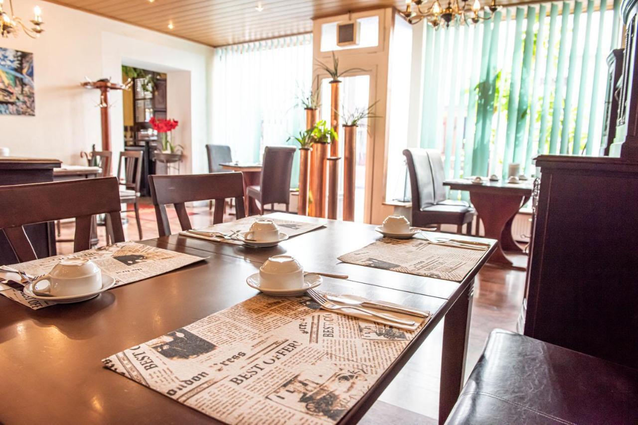 Neubert'S Gasthaus Am Rhein Lahnstein Buitenkant foto